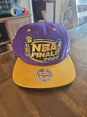 NEW NBA Finals 2002 Men Kobe Mitchell & Ness SnapBack Cap Hardwood Classics Wool